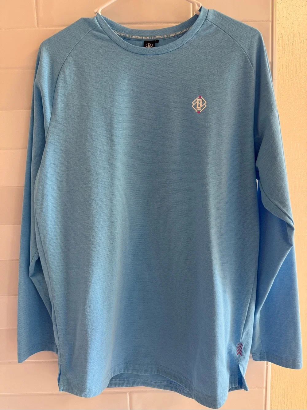 Baseball Lifestyle 101 Diamond Tech Men’s Long-Sleeve Performance Shirt Size M